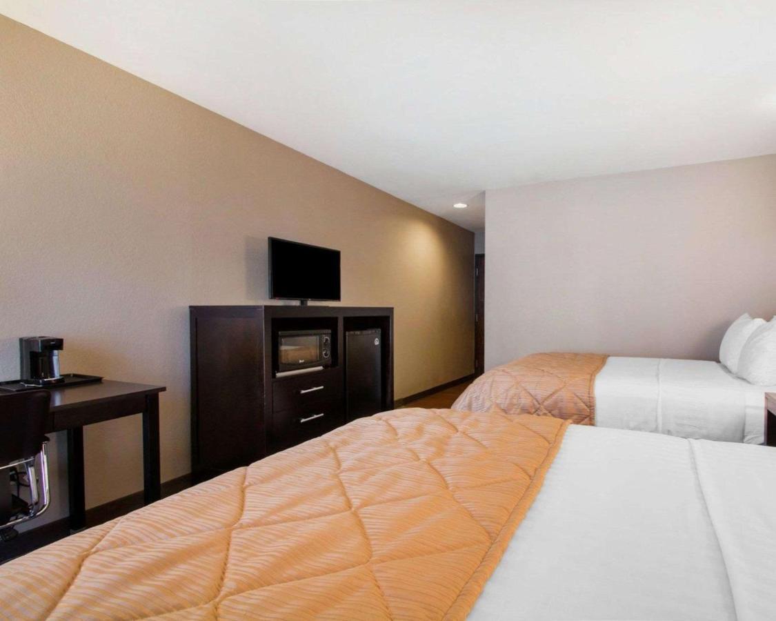 Greenstay Inn & Suites Court View Спрингфийлд Екстериор снимка